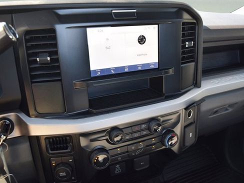 New 2026 Ford F250 XL w/ XL Chrome Package image 9