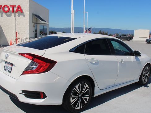 Used 2016 Honda Civic EX-T image 3