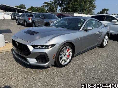 Used 2024 Ford Mustang GT Premium RWD image 9