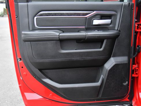 Used 2024 RAM 2500 Big Horn w/ Night Edition image 37