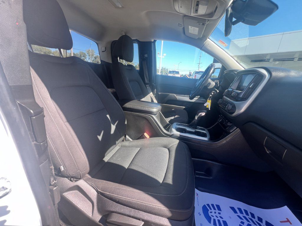 Used 2022 Chevrolet Colorado LT w/ Fleet Safety Package RWD image 29