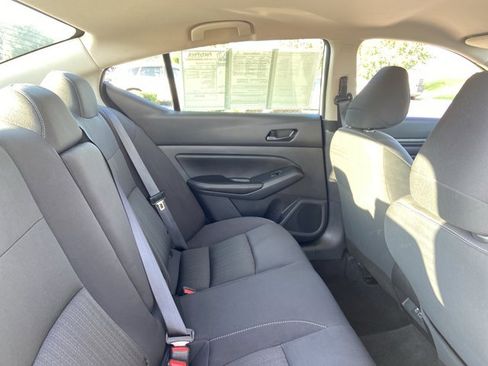 Used 2025 Nissan Altima 2.5 SV FWD image 18