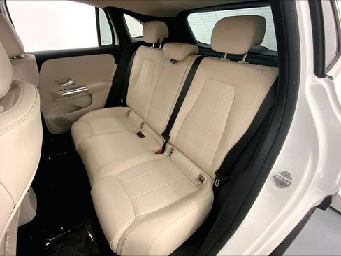 Certified 2022 Mercedes-Benz GLA 250 image 17