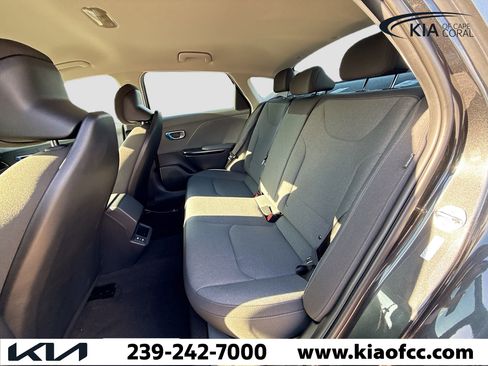New 2025 Kia K4 LXS image 19