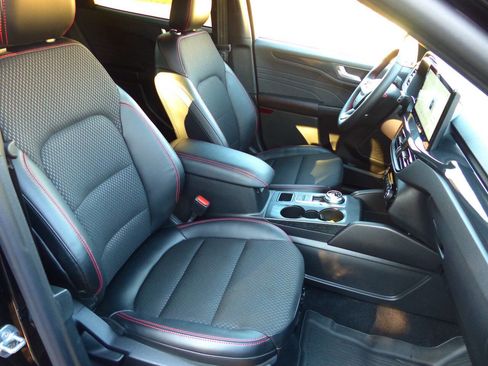 Used 2025 Ford Escape ST-Line Select w/ Tech Pack #1 image 44