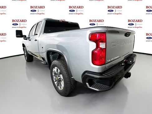 Used 2025 Chevrolet Silverado 2500 Custom w/ Custom Convenience Package image 6
