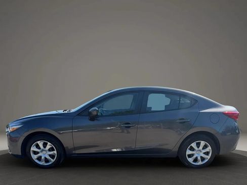 Used 2018 MAZDA MAZDA3 Sport FWD image 8