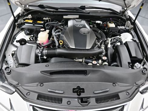 Used 2020 Lexus IS 300 image 45