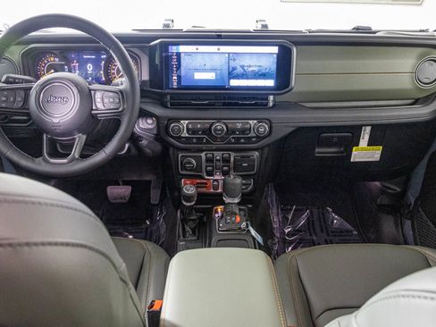 New 2026 Jeep Gladiator Mojave AWD/4WD image 24