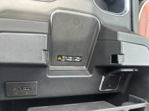 Used 2024 GMC Sierra 1500 Denali Ultimate image 41