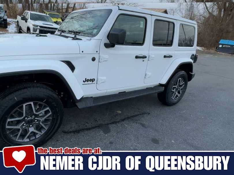 New 2026 Jeep Wrangler Unlimited Sahara AWD/4WD image 4
