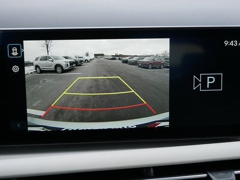 Certified 2025 Hyundai Tucson SE image 27