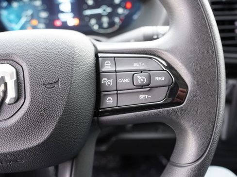 Used 2025 RAM ProMaster 2500 w/ Convenience Group image 26