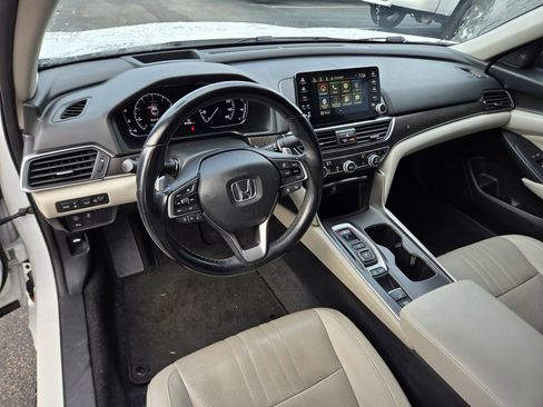 Used 2020 Honda Accord Touring image 14
