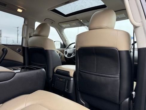 Used 2024 INFINITI QX80 Premium Select w/ Cargo Package image 24