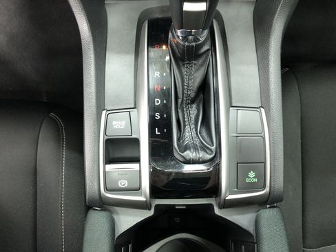Used 2020 Honda Civic EX image 18