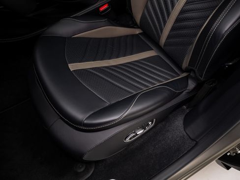 Used 2023 Aston Martin DBX 707 AWD/4WD image 61