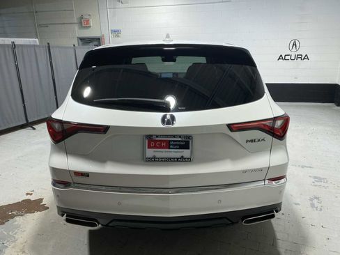 Used 2024 Acura MDX SH-AWD w/ Technology Package image 5