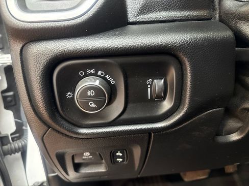 Used 2020 RAM 1500 Big Horn AWD/4WD image 21