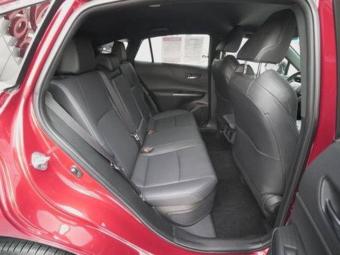 Certified 2023 Toyota Venza XLE image 20