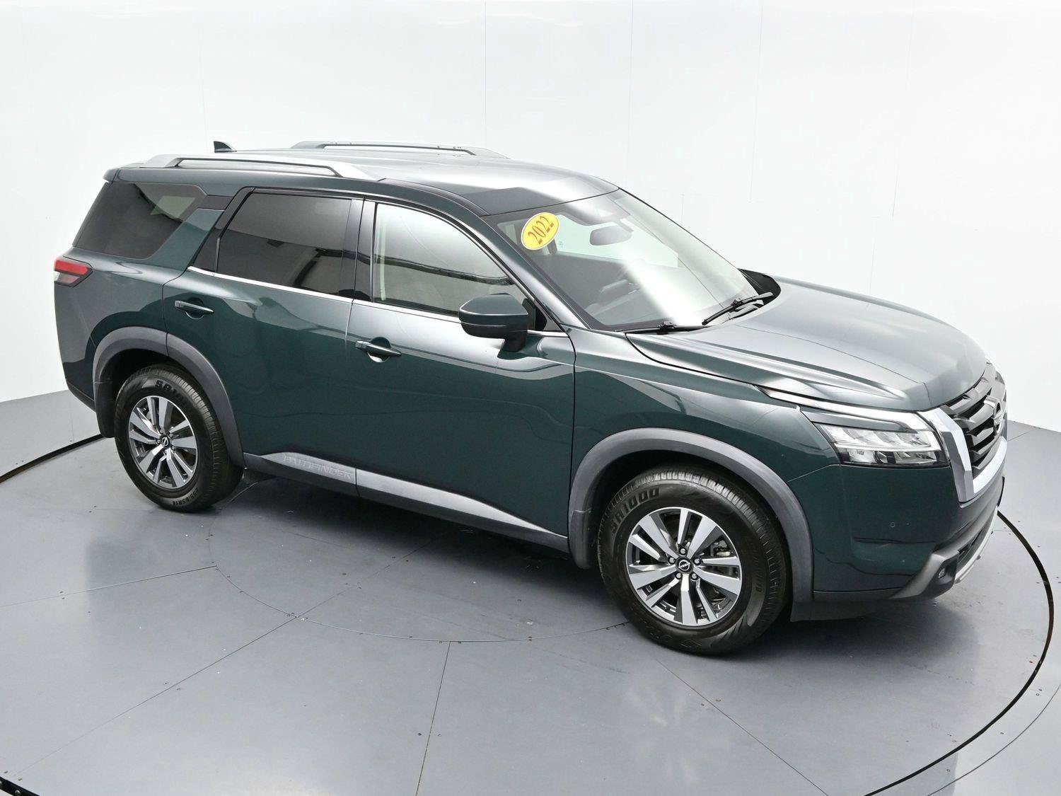 Used 2022 Nissan Pathfinder SL w/ Cargo Package AWD/4WD image 45