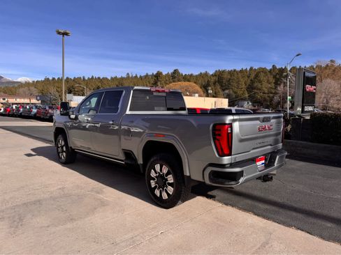 Used 2025 GMC Sierra 2500 Denali w/ Denali Reserve Package image 3