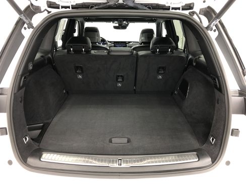 Certified 2025 Jeep Grand Cherokee Summit w/ Luxury Tech Group V image 10