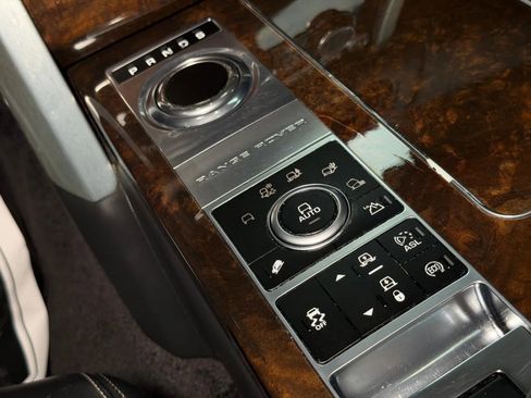 Used 2014 Land Rover Range Rover Autobiography AWD/4WD image 26