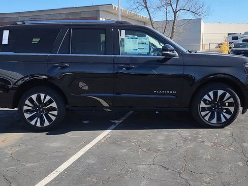 New 2025 Ford Expedition Platinum w/ Platinum Ultimate Package image 11