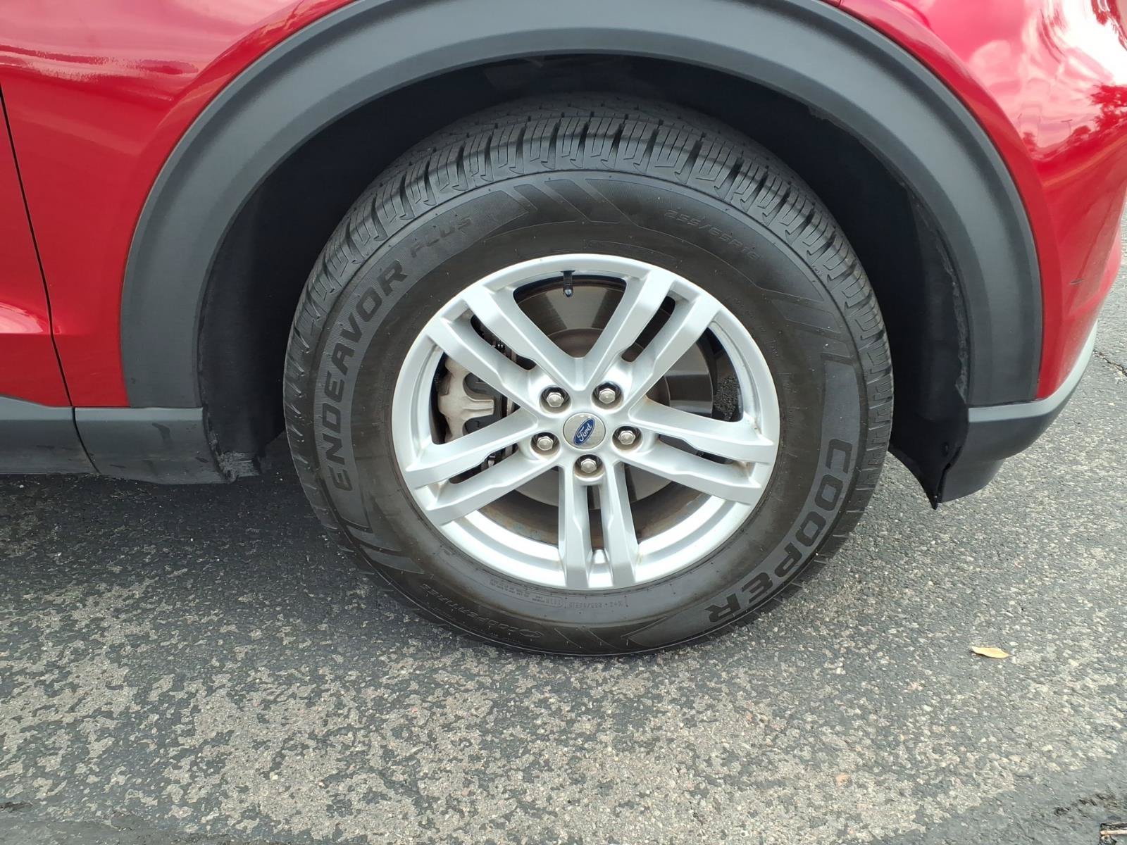 Certified 2020 Ford Explorer XLT RWD image 9