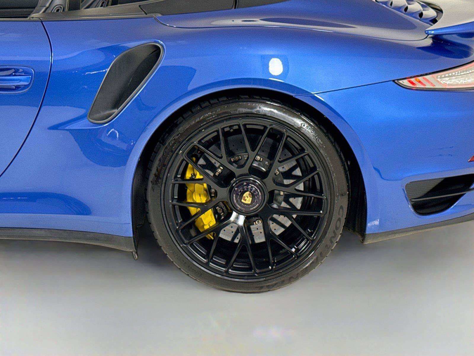 Used 2014 Porsche 911 Turbo S AWD/4WD image 33