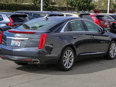 Used 2013 Cadillac XTS Luxury image 6