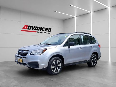 Used 2018 Subaru Forester 2.5i w/ Alloy Wheel Package AWD/4WD image 4