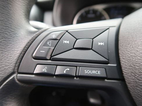 Used 2024 Nissan Kicks S image 36