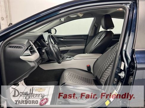 Used 2021 Toyota Camry SE image 30