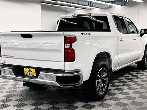 Used 2022 Chevrolet Silverado 1500 LT image 11