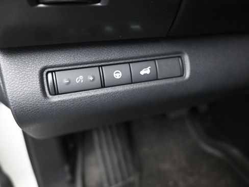 Used 2022 Nissan Pathfinder SL image 13