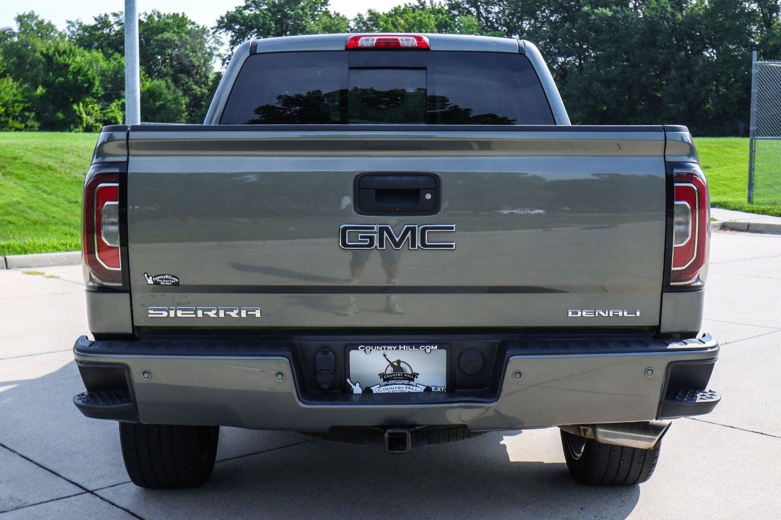 Used 2018 GMC Sierra 1500 Denali w/ Denali Ultimate Package AWD/4WD image 20