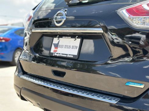 Used 2015 Nissan Rogue S FWD image 8