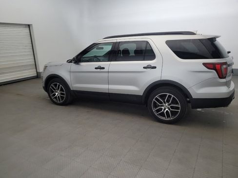 Used 2016 Ford Explorer Sport image 3
