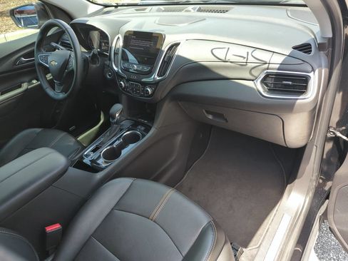Used 2024 Chevrolet Equinox Premier FWD image 23