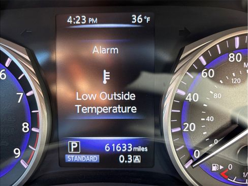 Used 2015 INFINITI Q50 Premium w/ Navigation Package image 20