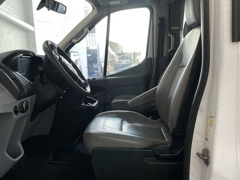 Used 2018 Ford Transit 350 XL image 10