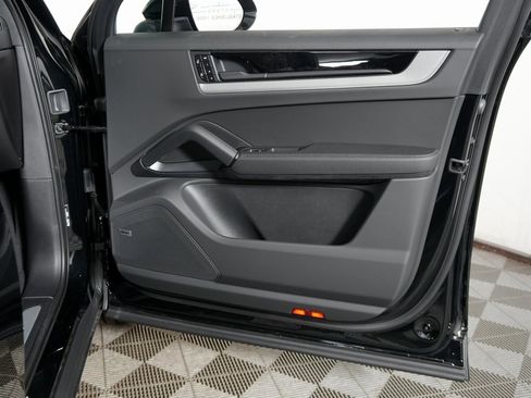 New 2026 Porsche Cayenne image 39