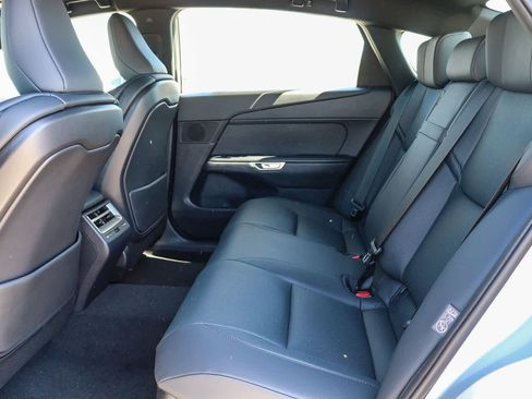 New 2026 Lexus ES 350e FWD image 19