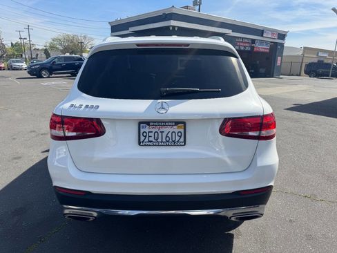 Used 2019 Mercedes-Benz GLC 300 image 6