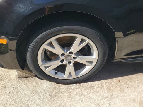 Used 2018 Audi A4 2.0T Ultra Premium image 4