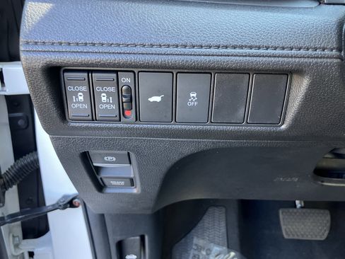 Certified 2025 Honda Odyssey EX-L image 19