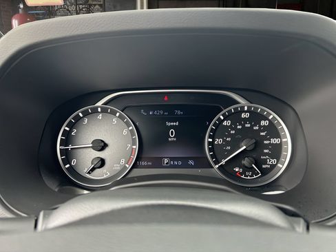Used 2025 Nissan Frontier SV w/ SV Convenience Package RWD image 20