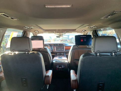 Used 2023 GMC Yukon Denali Ultimate image 37